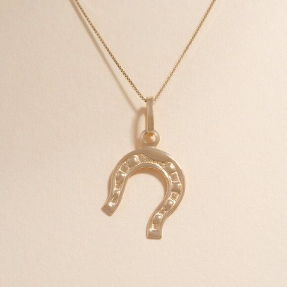 Horseshoe charm | 14k Solid Gold Pendant | perfect gift | Lucky charm | Birthday - Picture 1 of 4